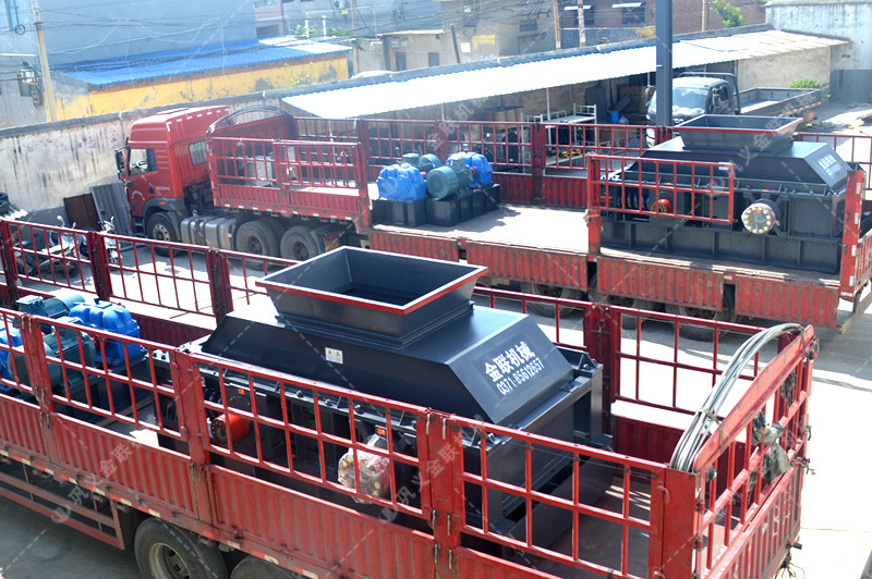 對輥式破碎機|對輥破碎機|對輥破碎機價格|河南雙輥破碎機生產(chǎn)廠家與報價 對輥式破碎機|對輥破碎機|對輥破碎機價格|河南雙輥破碎機生產(chǎn)廠家與報價