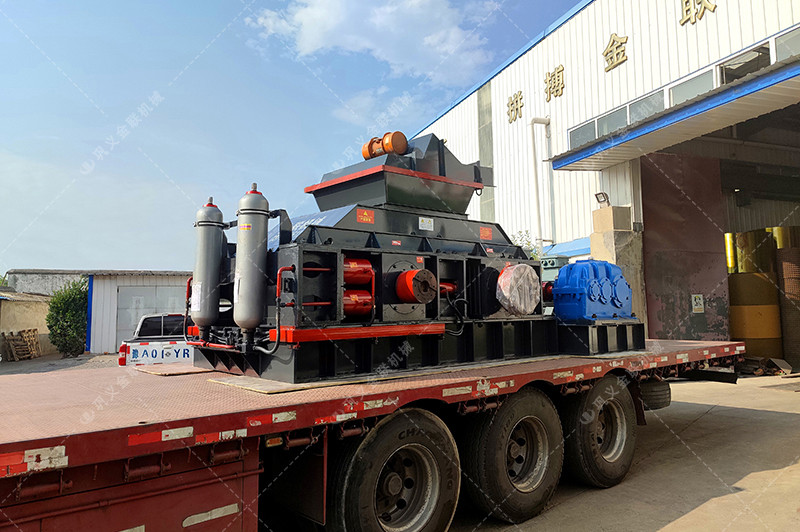 對輥式破碎機|對輥破碎機|對輥破碎機價格|河南雙輥破碎機生產(chǎn)廠家與報價 對輥式破碎機|對輥破碎機|對輥破碎機價格|河南雙輥破碎機生產(chǎn)廠家與報價