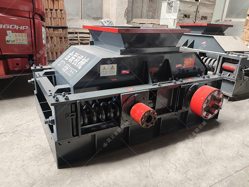 時產(chǎn)100噸齒輥破碎機廠家哪個實力強？