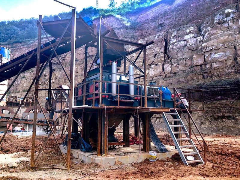 對輥機_小型對輥機,磚廠用對輥機設(shè)備,對輥細碎機,對滾破碎機價格 對輥機_小型對輥機,磚廠用對輥機設(shè)備,對輥細碎機,對滾破碎機價格